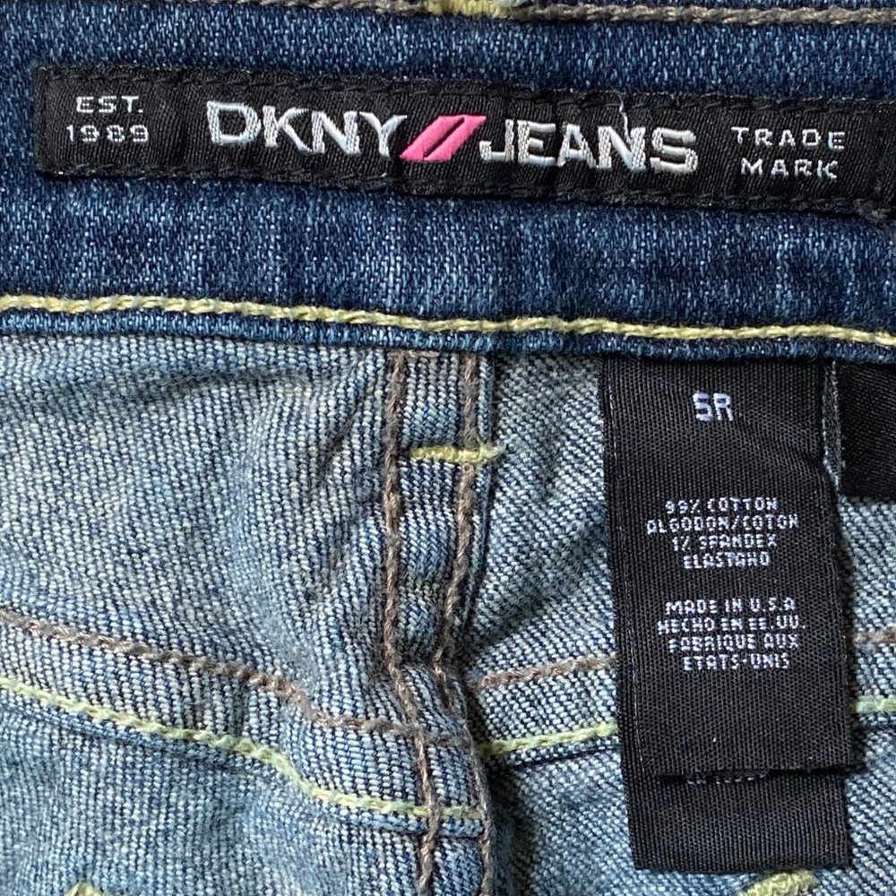 DKNY Times Square Flare Womens Jeans Size 5R - Picture 8 of 11